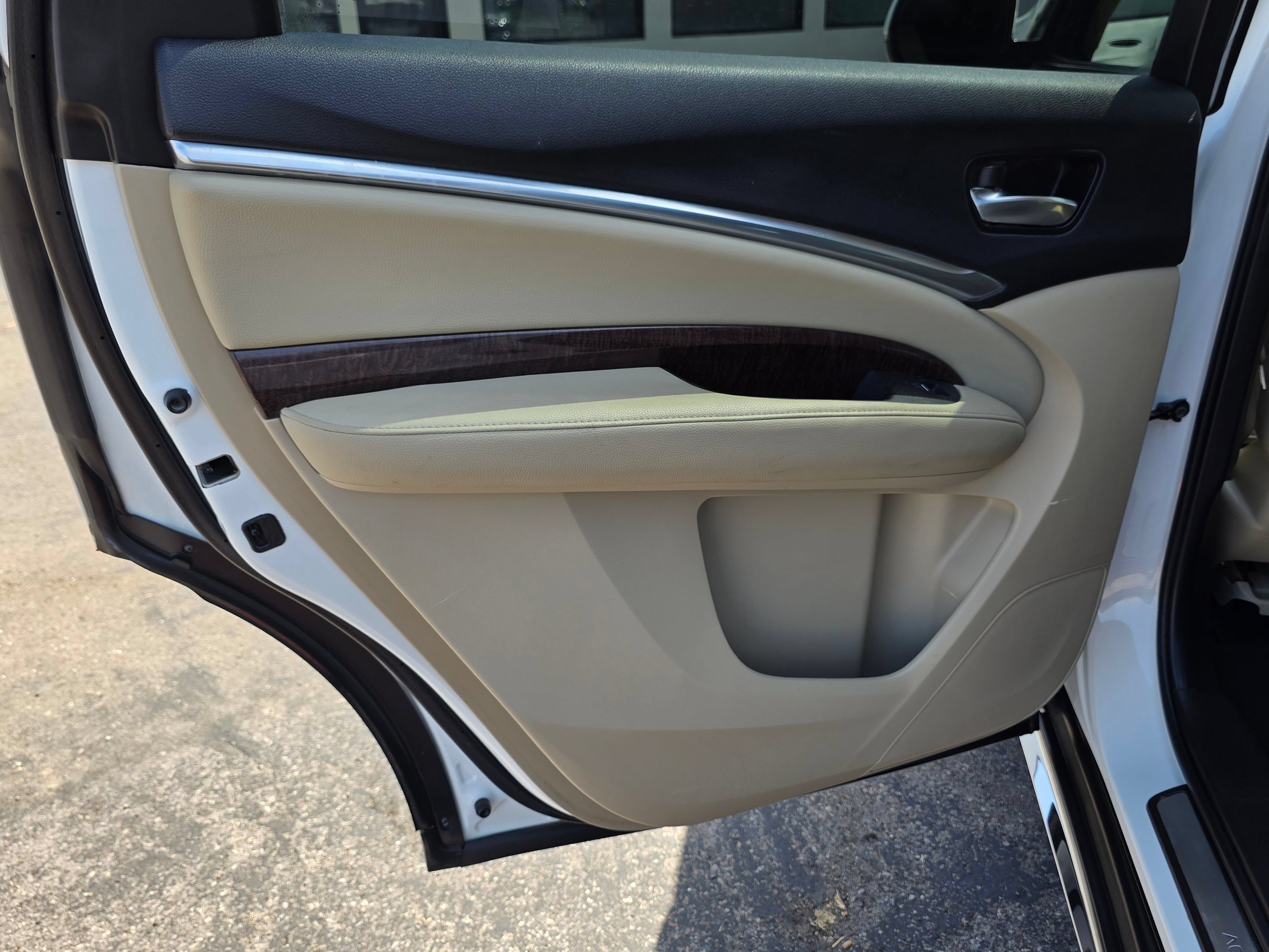 Used 2018 Acura MDX FWD image 24