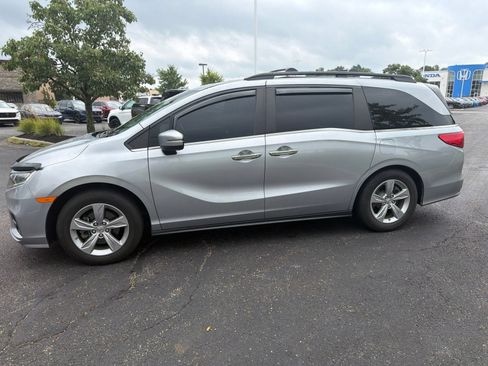 Used 2018 Honda Odyssey EX-L image 2