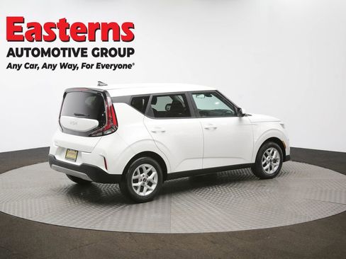 Used 2024 Kia Soul LX w/ Option Group 015 image 41