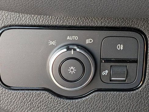 Used 2023 Mercedes-Benz Sprinter 2500 image 19