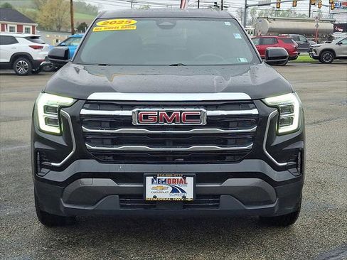 Used 2025 GMC Terrain Elevation AWD/4WD image 2