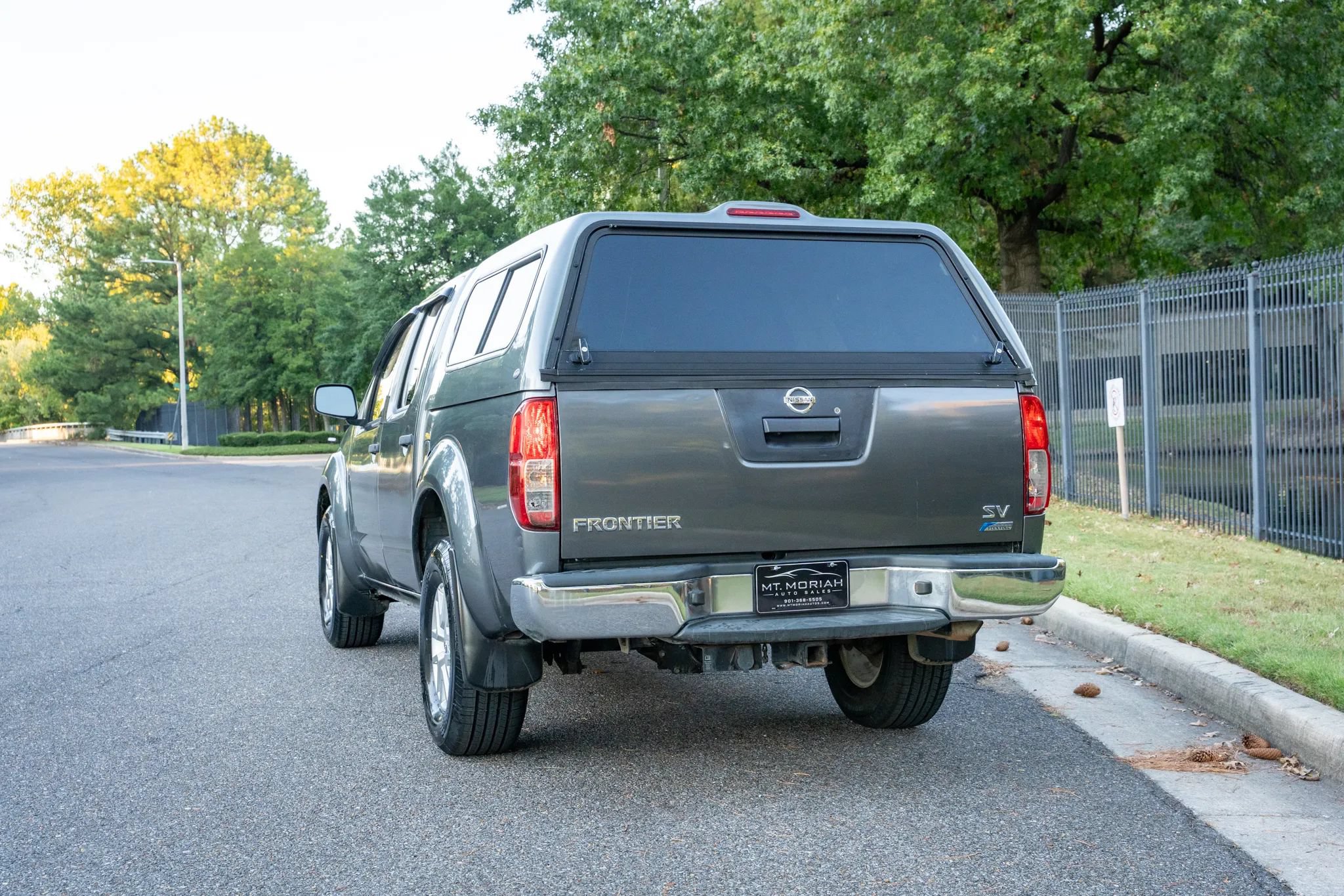 Used 2019 Nissan Frontier SV RWD image 7
