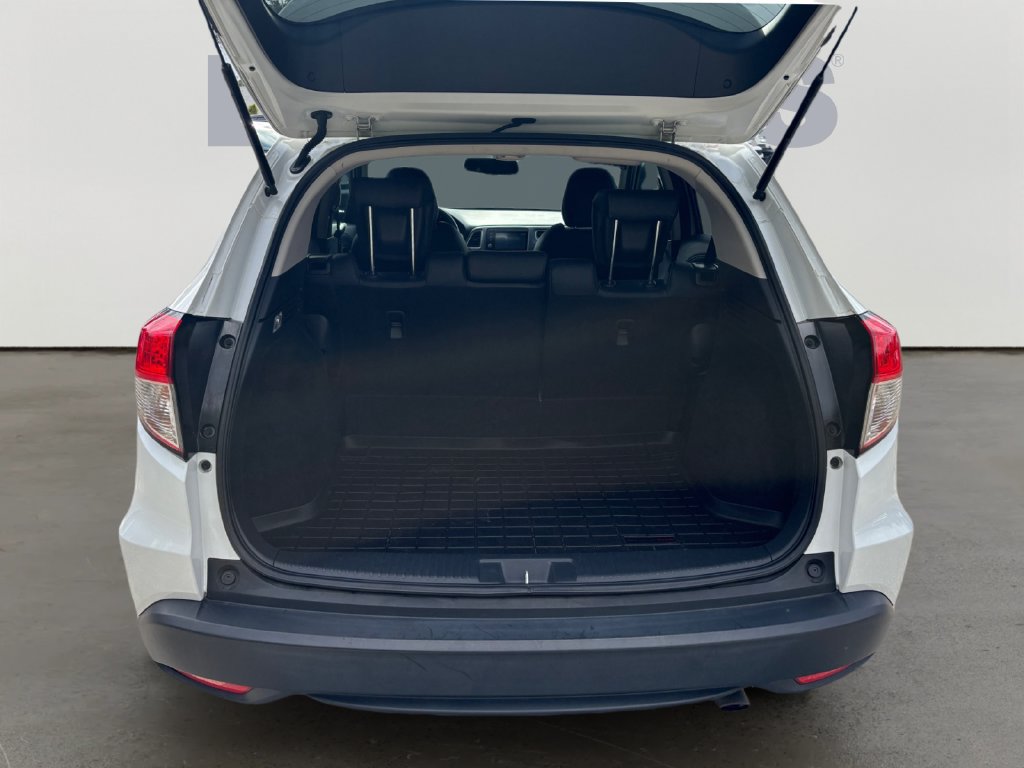 Used 2021 Honda HR-V EX-L image 14