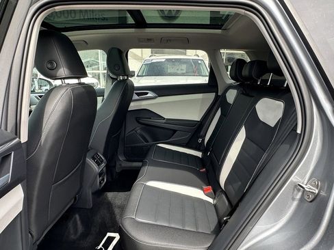 New 2025 Volkswagen Taos SEL AWD/4WD image 7