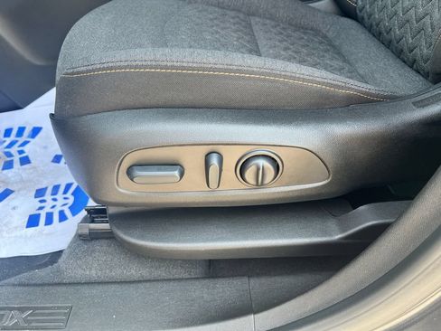Used 2022 Chevrolet Equinox LT FWD image 15