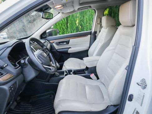 Used 2018 Honda CR-V Touring image 7