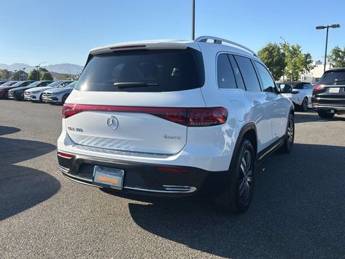 Used 2023 Mercedes-Benz EQB 300 4MATIC image 8