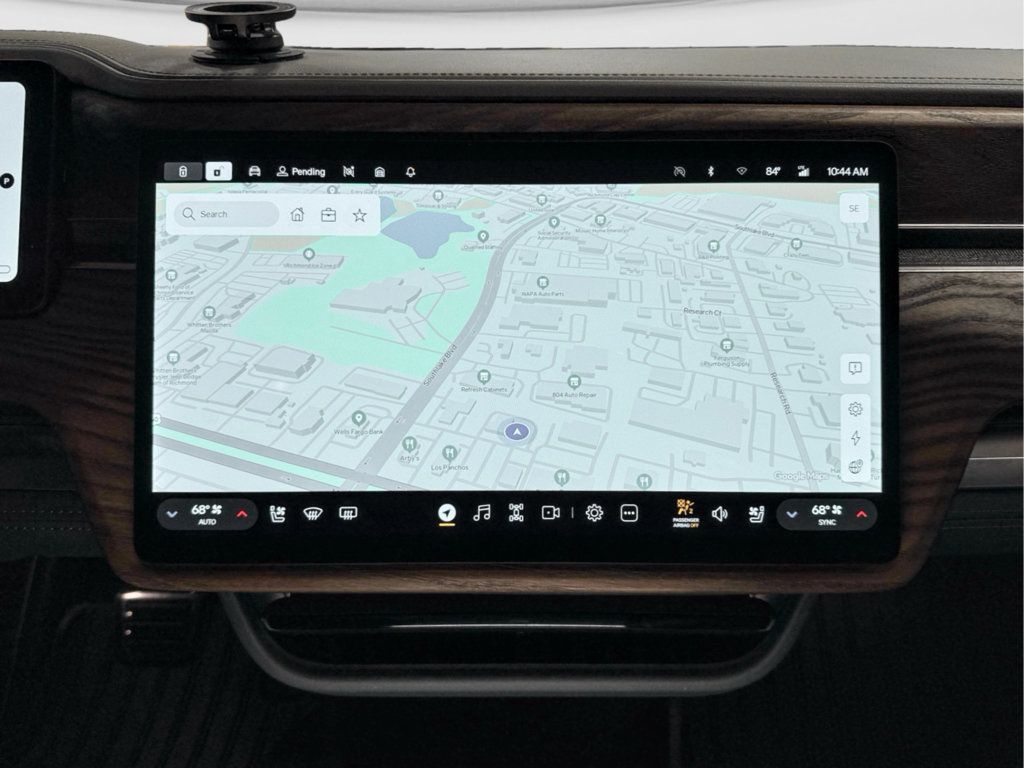 Used 2023 Rivian R1S Adventure Dual AWD/4WD image 11