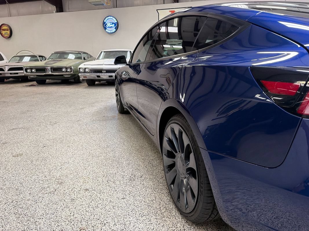 Used 2021 Tesla Model 3 Performance AWD/4WD image 14