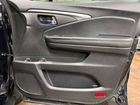 Used 2021 Honda Pilot Special Edition image 30