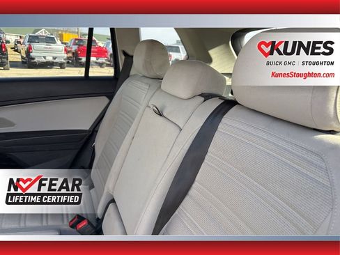 Used 2022 Volkswagen Tiguan S image 37