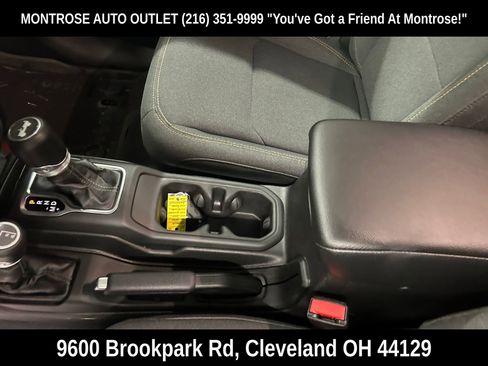 Used 2024 Jeep Wrangler Unlimited Sport AWD/4WD image 16