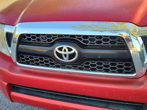 Used 2011 Toyota Tacoma Base w/ SR5 Pkg #2 image 4