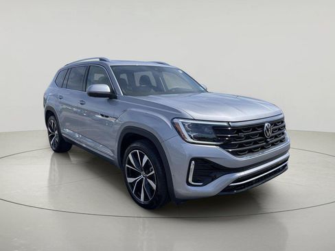 Used 2026 Volkswagen Atlas SEL Premium R-Line AWD/4WD image 1