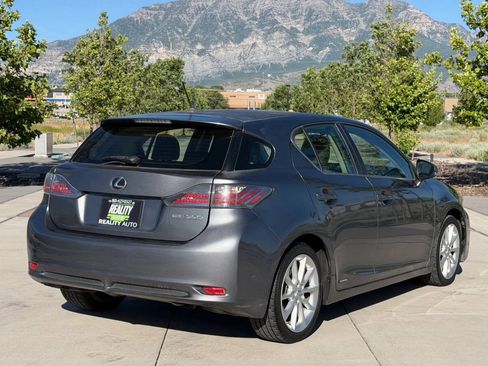 Used 2013 Lexus CT 200h FWD image 6