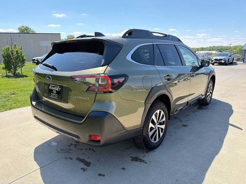 Certified 2024 Subaru Outback Premium AWD/4WD image 6