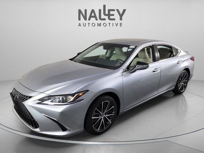 New 2025 Lexus ES 300h w/ Premium Package