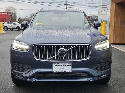 Used 2021 Volvo XC90 T5 Momentum w/ Climate Package image 2