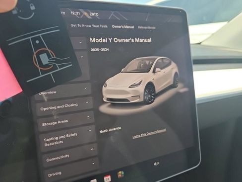 Used 2024 Tesla Model Y Performance AWD/4WD image 12