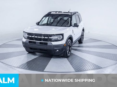 Used 2025 Ford Bronco Sport Outer Banks w/ Outer Banks Tech Package+ AWD/4WD image 2