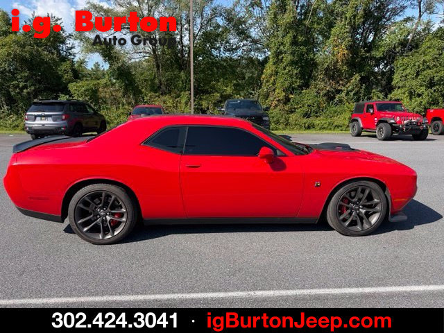 Certified 2022 Dodge Challenger R/T Scat Pack w/ Shaker Package RWD image 2