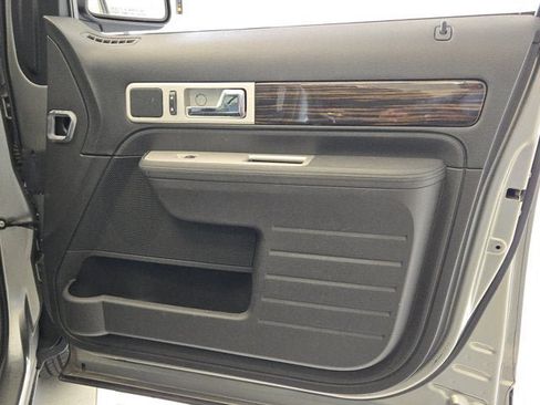 Used 2008 Lincoln MKX AWD image 5