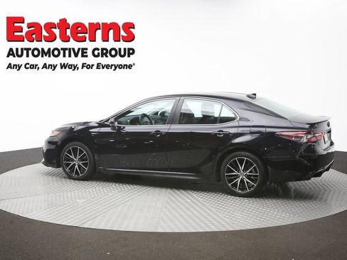 Used 2024 Toyota Camry SE w/ Cold Weather Package FWD image 61
