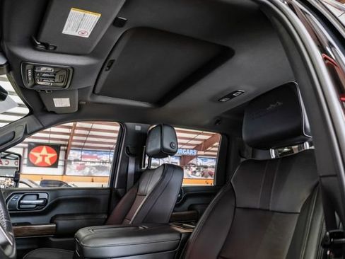 Used 2022 Chevrolet Silverado 3500 High Country w/ Technology Package AWD/4WD image 33