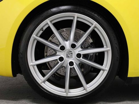 Certified 2022 Porsche 911 Carrera image 37