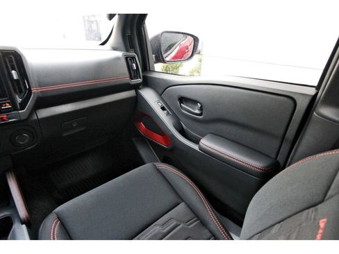 New 2026 Nissan Frontier PRO-4X w/ Pro-4x Convenience Package image 8