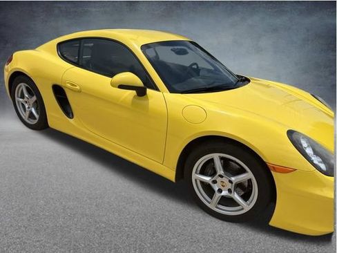 Used 2016 Porsche Cayman RWD image 4