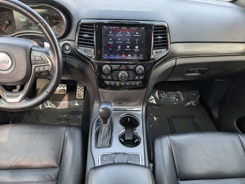 Used 2020 Jeep Grand Cherokee Limited X image 17