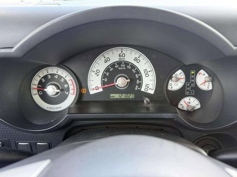 Used 2008 Toyota FJ Cruiser 4WD image 16