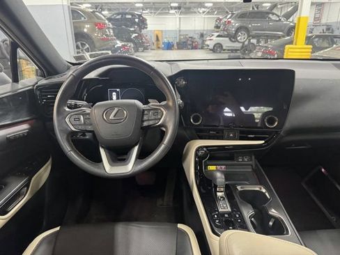 Used 2023 Lexus NX 350 AWD image 12