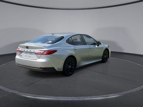 Certified 2025 Toyota Camry LE w/ Convenience Package FWD image 8