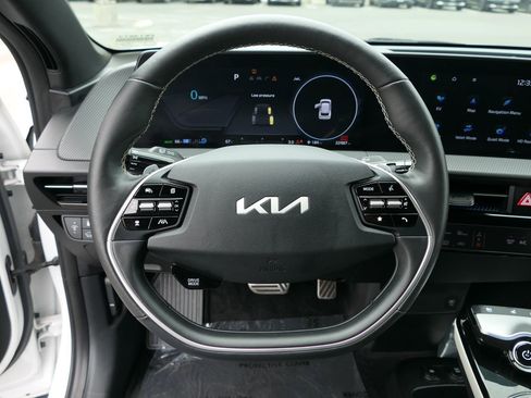 Used 2024 Kia EV6 GT-Line AWD/4WD image 17