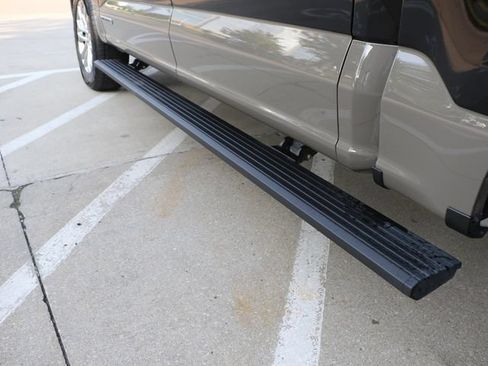 Used 2025 Ford F150 King Ranch AWD/4WD image 9