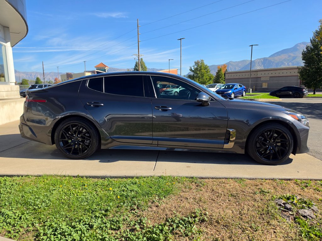 Certified 2023 Kia Stinger GT-Line w/ Sun & Sound Package AWD/4WD image 4