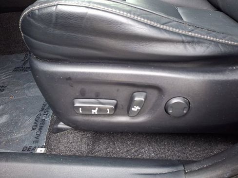 Used 2013 Toyota RAV4 Limited image 15