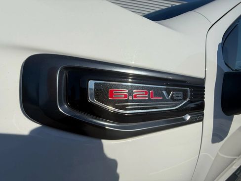Used 2019 GMC Sierra 1500 AT4 w/ AT4 Premium Package AWD/4WD image 9