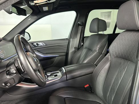 Used 2022 BMW X5 M50i AWD/4WD image 6