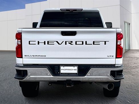 Used 2020 Chevrolet Silverado 2500 LTZ w/ LTZ Premium Package image 6