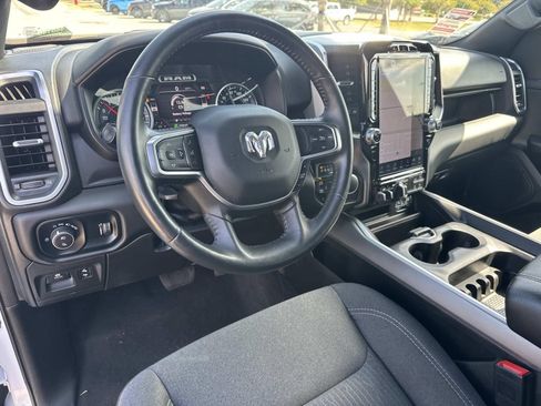 Used 2024 RAM 1500 Big Horn AWD/4WD image 17