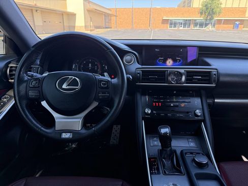 Used 2018 Lexus IS 300 F Sport RWD image 17