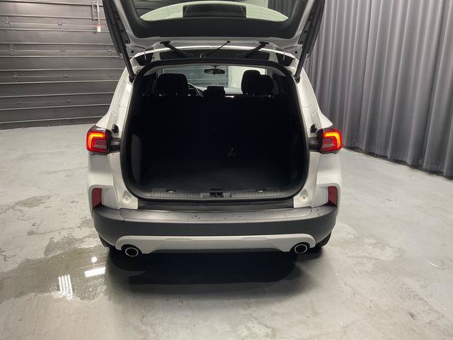 Used 2023 Ford Escape Active w/ Cold Weather Package FWD image 6