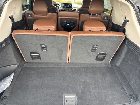 Used 2025 Acura MDX w/ Technology Package image 53