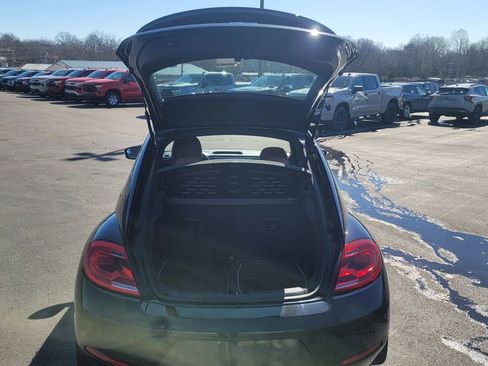 Used 2016 Volkswagen Beetle 1.8T Classic image 11