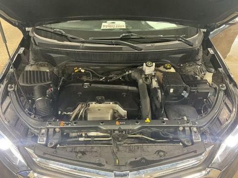 Used 2018 Chevrolet Equinox Premier AWD/4WD image 19