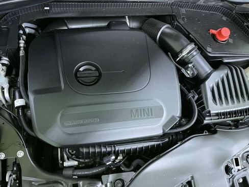 Used 2021 MINI Cooper 2-Door Hardtop image 29