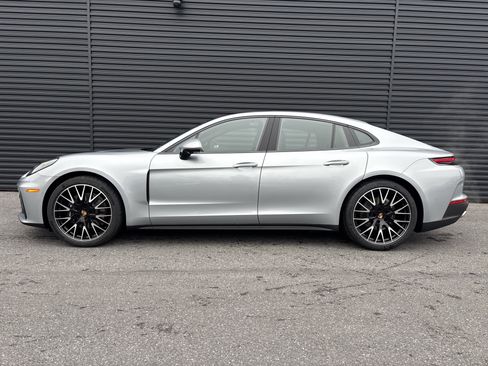 New 2026 Porsche Panamera image 2